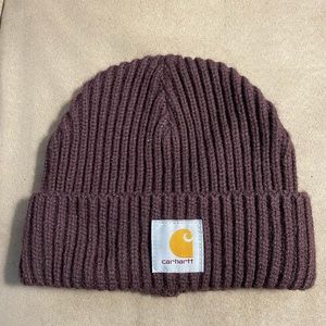 Carhartt Toque - Mauve in color